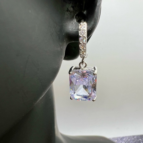 New Princess Cut Lavender & Silver Iridescent Crystal Pierced Drop Earrings - Picture 4 of 10